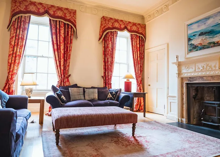 Gayfield Place